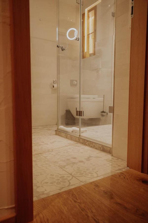 Altstadtmittehotel Sonne دينكلسبهل المظهر الخارجي الصورة