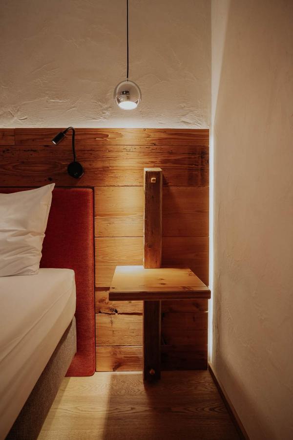 Altstadtmittehotel Sonne دينكلسبهل المظهر الخارجي الصورة