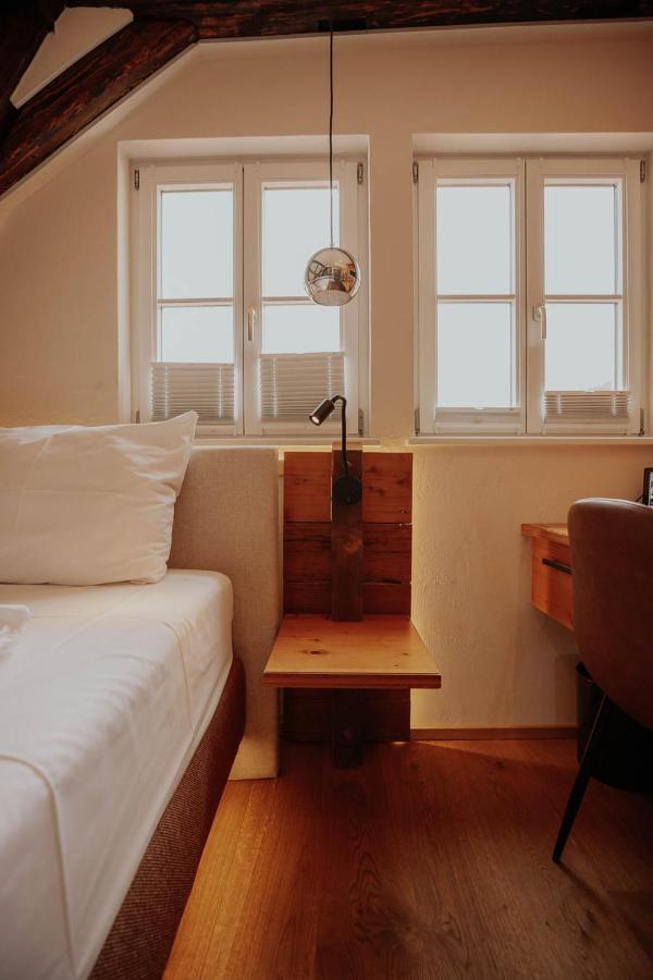 Altstadtmittehotel Sonne دينكلسبهل المظهر الخارجي الصورة